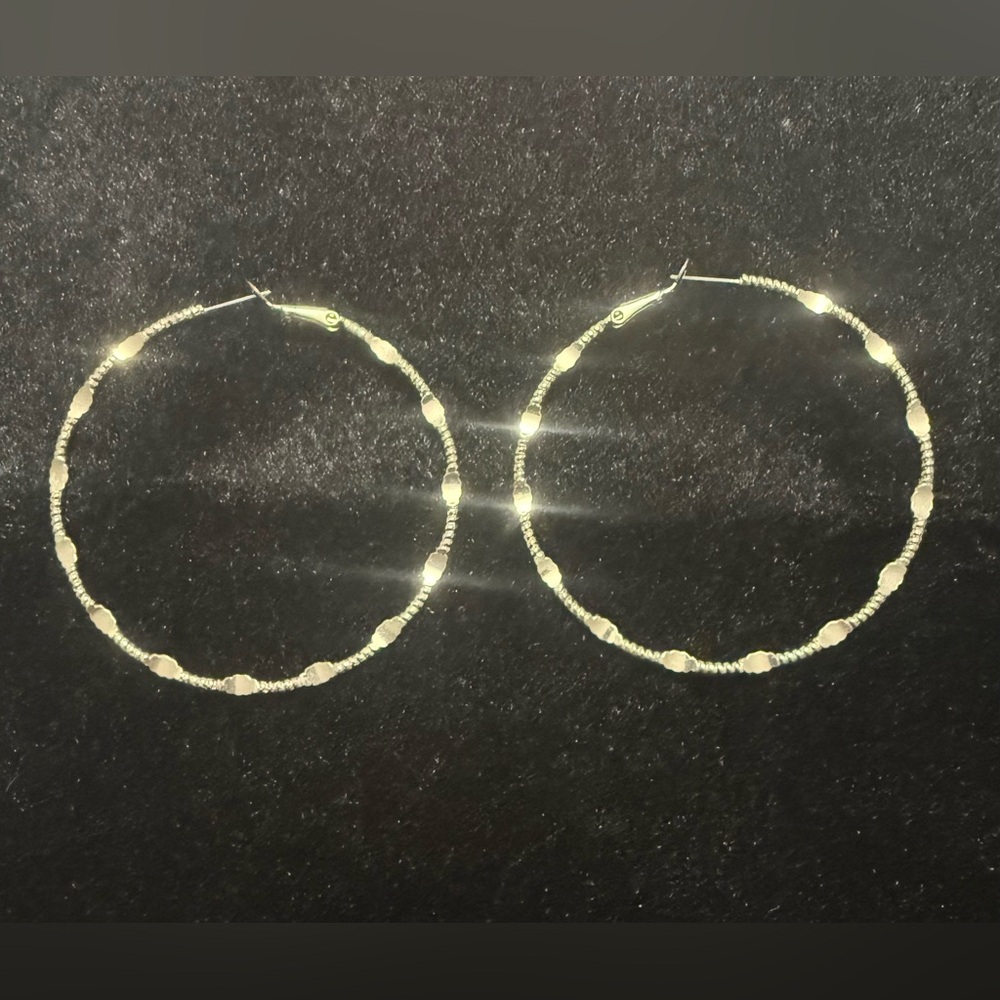Shiny Diamond-Cut Silver Hoops – Lightweight & Chic -4” diameter